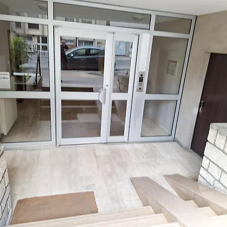 Chic With Private Secure Parking Bright Balcony Near Metro Appartamento Parigi