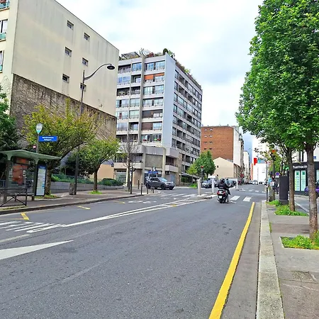 Appartamento Chic With Private Secure Parking Bright Balcony Near Metro *